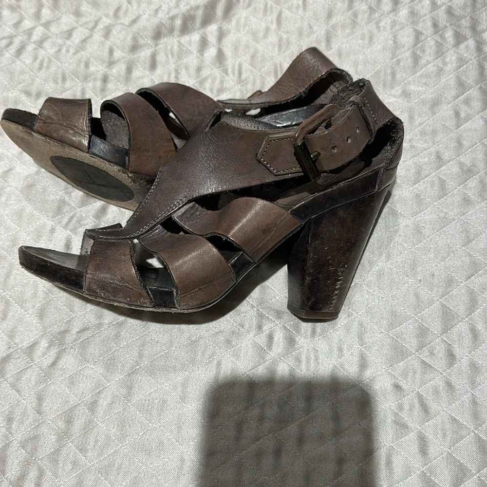 MOMA gray Leather Sandals - Picture 6 of 11